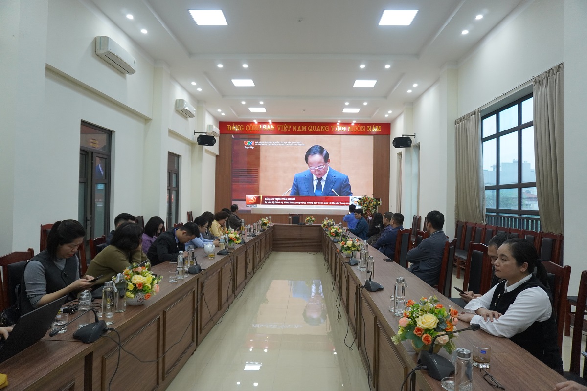 Tỉnh Lào Cai tham dự Hội nghị toàn quốc nghiên cứu, học tập, quán triệt và triển khai thực hiện Nghị quyết Đại hội XIV của Đảng